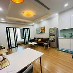 Vinhomes Royal City 1 Bed Room.