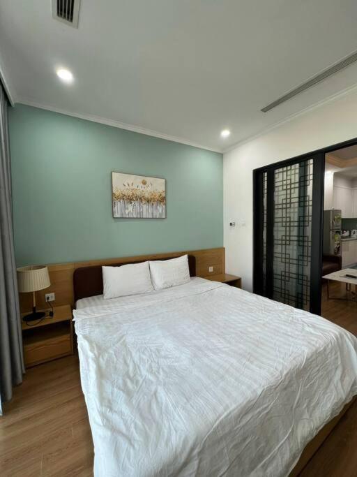 Vinhomes Royal 1 Bed Room. Căn hộ