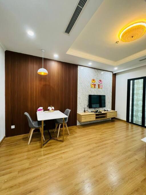 Căn hộ Vinhomes Royal 1 Bed Room. *